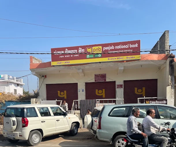 punjab national bank in orchha